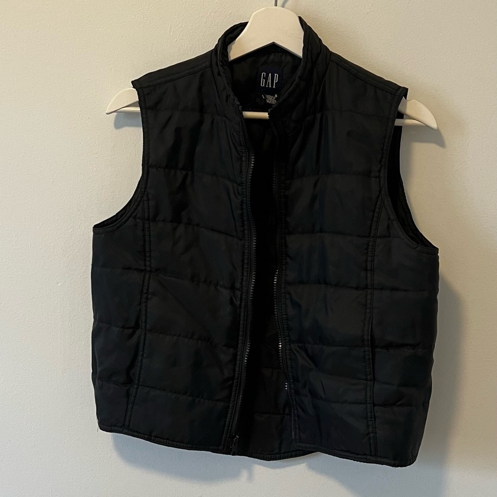 GAP Black Cropped Outdoor Vest
